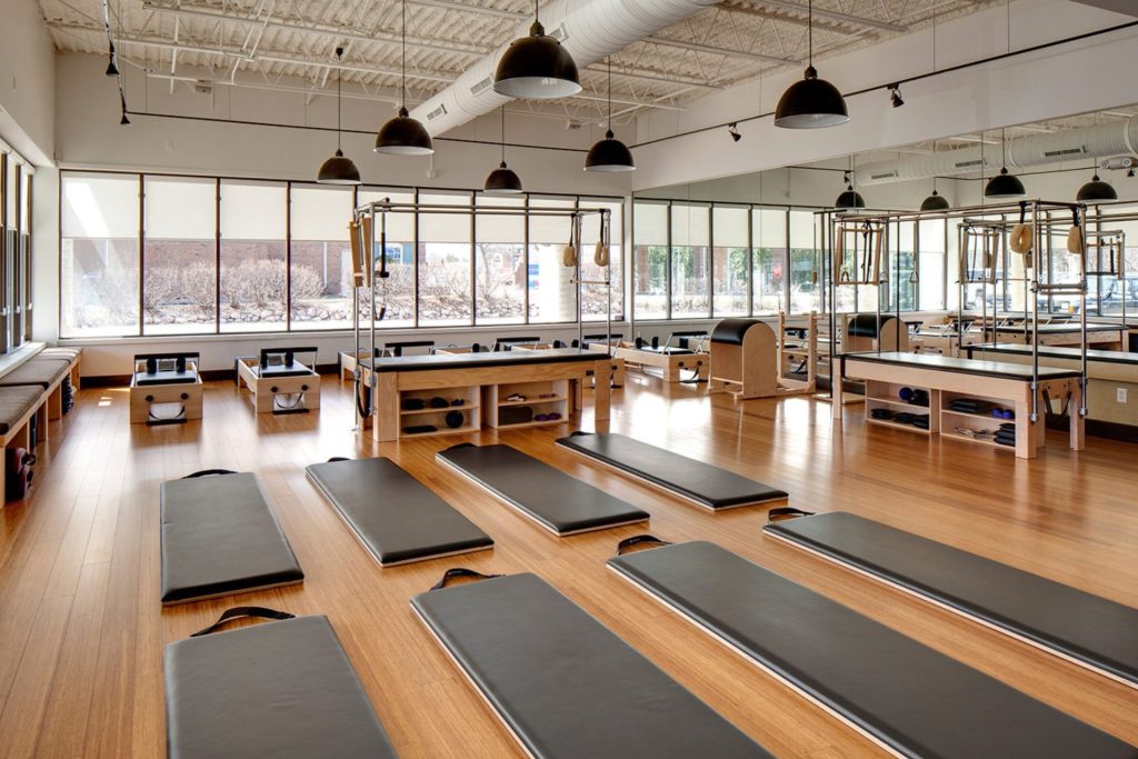 Pilates wordt steeds meer beoefend en daardoor is er steeds meer vraag naar pilatesstudio's. Daarom is een pilatesstudio huren of verhuren steeds mee in opmars.