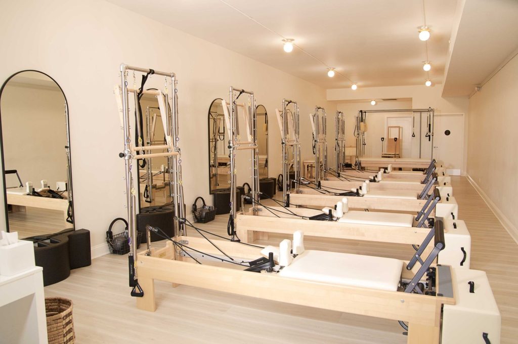 Er zijn enkele overweging die gedaan moeten worden bij een pilatesstudio huren op zowel functioneel als contractueel gebied. Dit geldt in principe bij alles wat te maken heeft met een sportruimte huren.